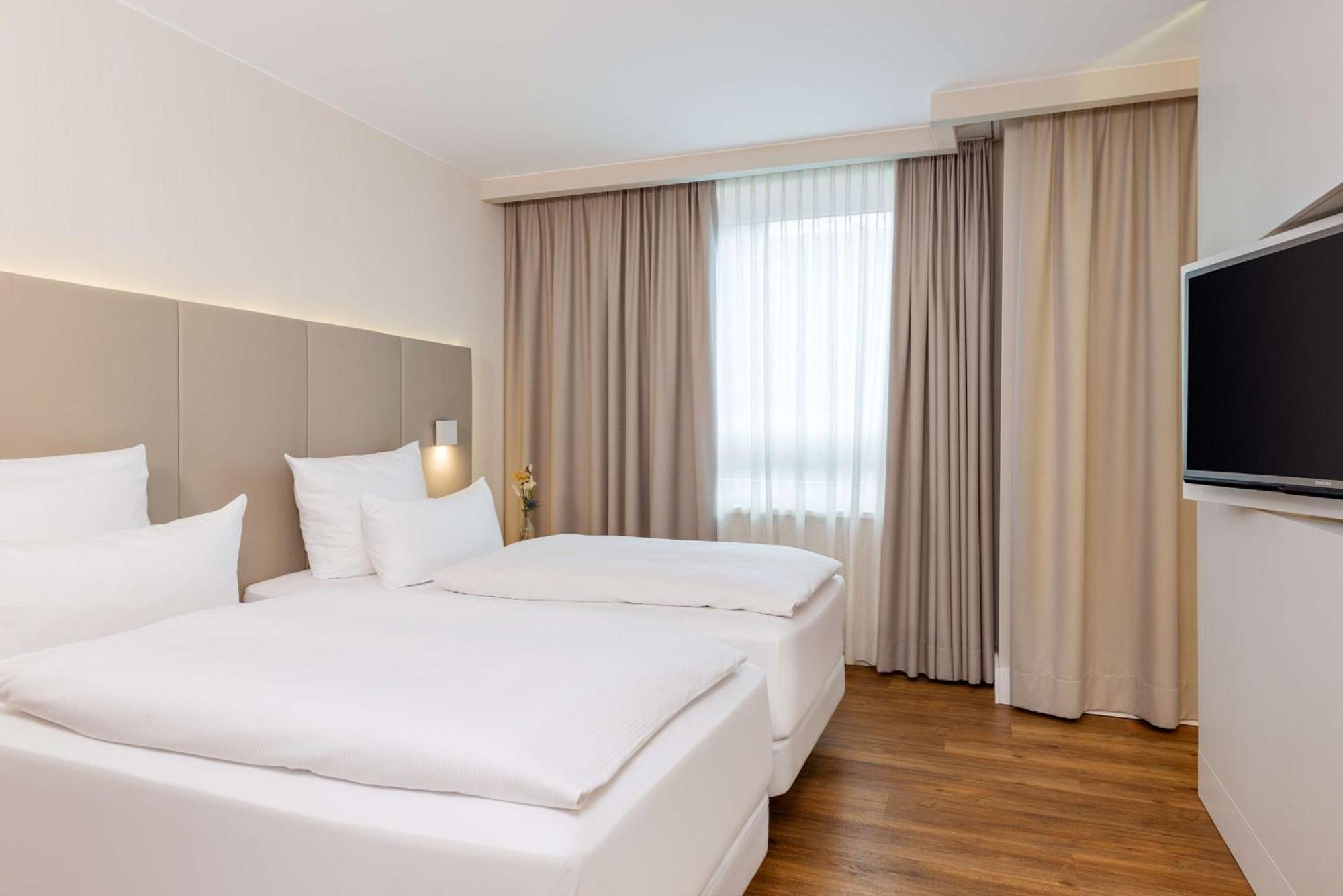 Hotel Nh Hamburg Altona Exterior foto