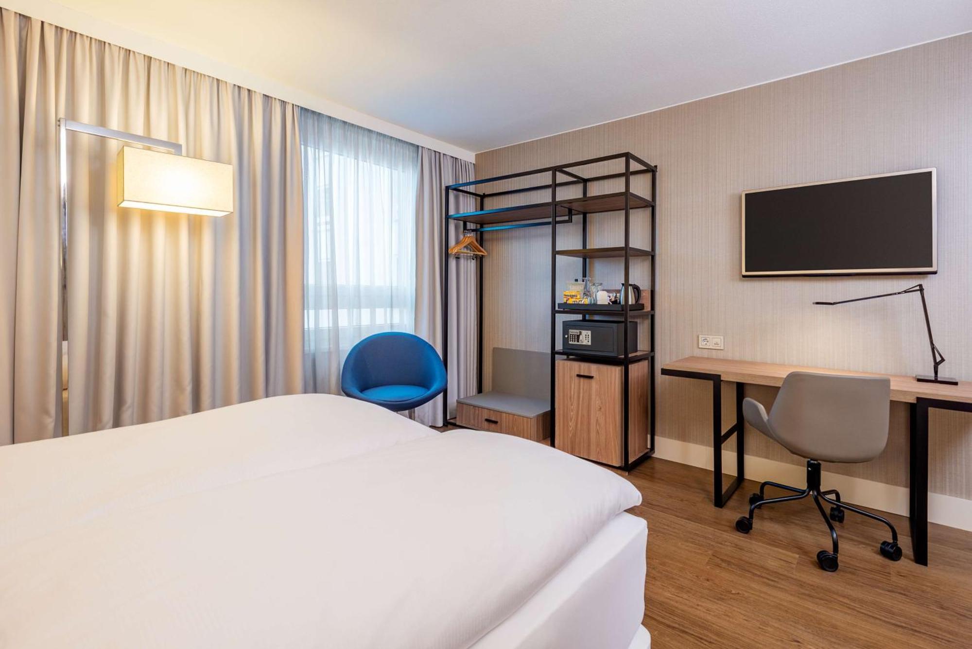 Hotel Nh Hamburg Altona Exterior foto